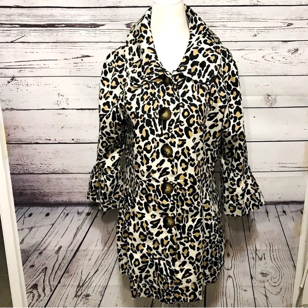 Appraisal Leopard Print 3/4 Bell Sleeve Jacket